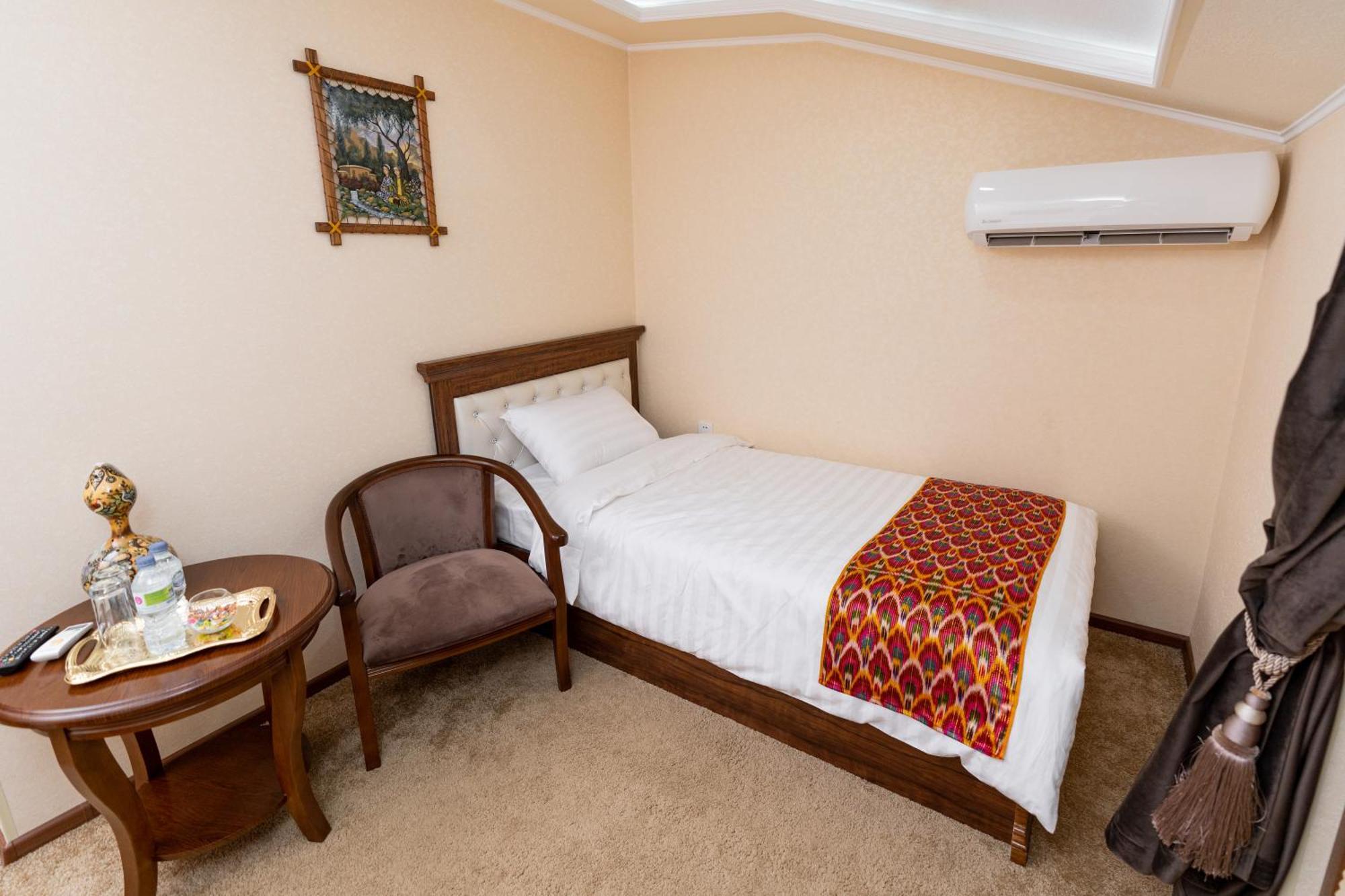 Crystal Guest House Самарканд Екстериор снимка
