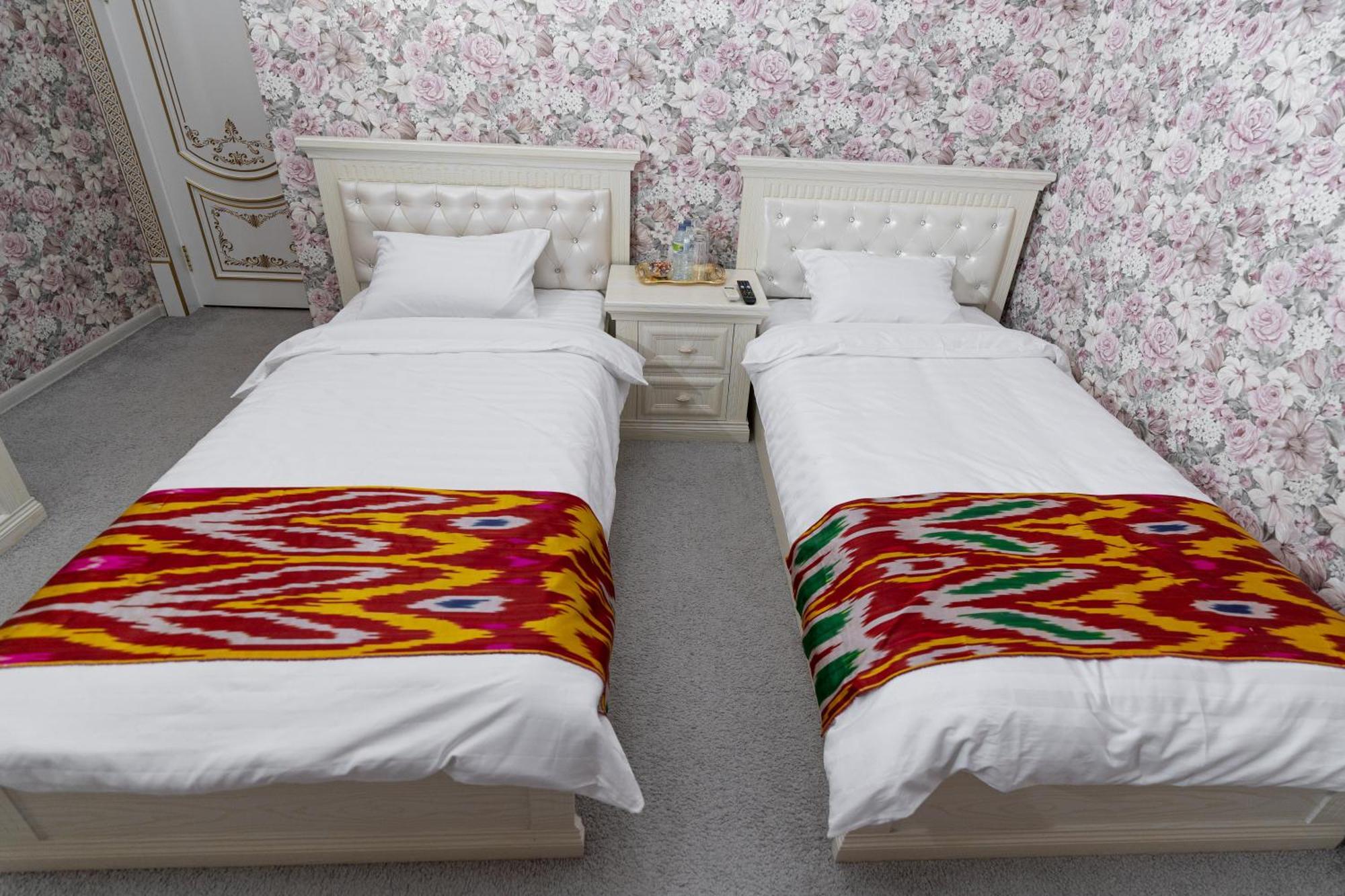 Crystal Guest House Самарканд Екстериор снимка