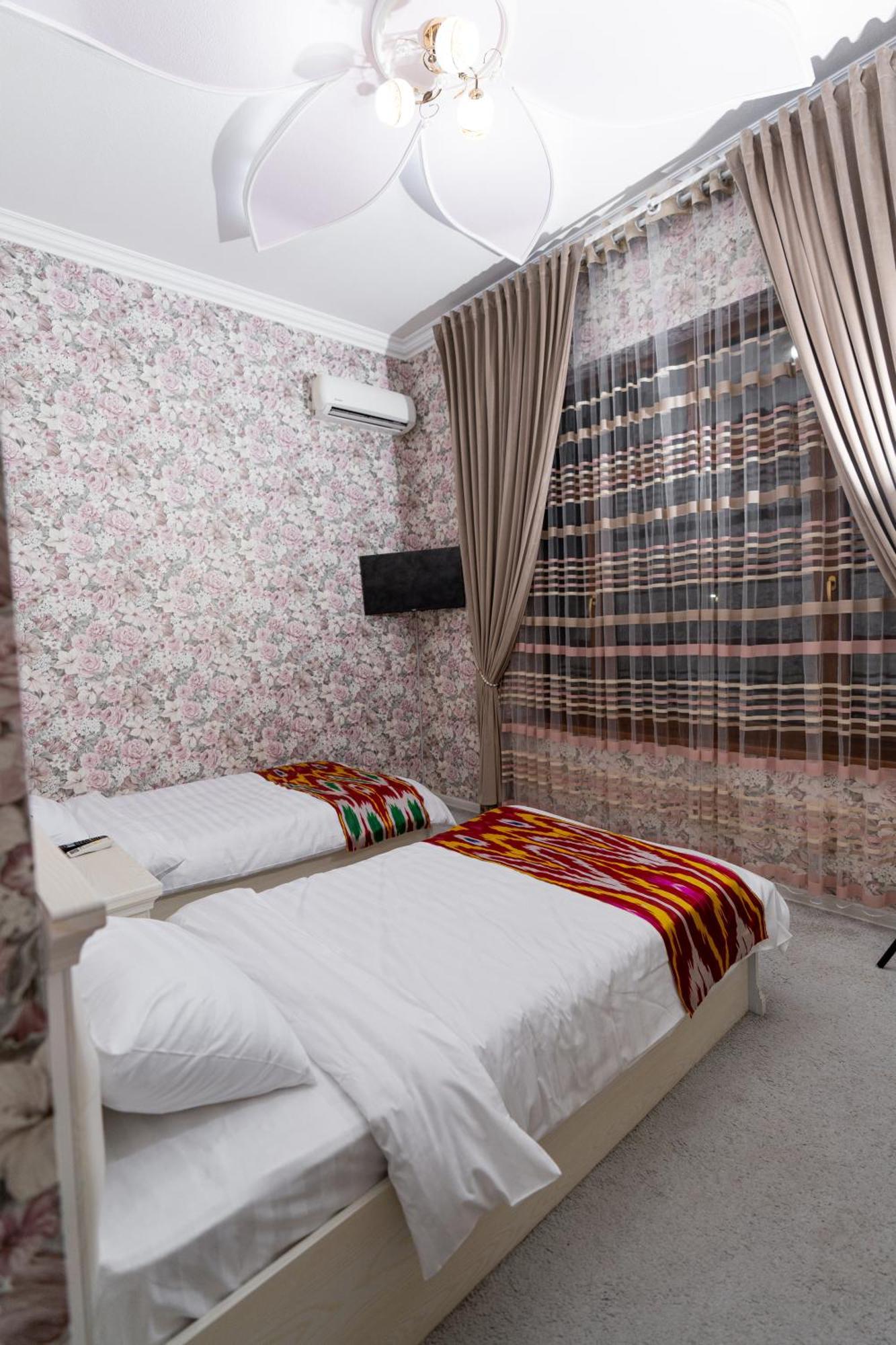 Crystal Guest House Самарканд Екстериор снимка