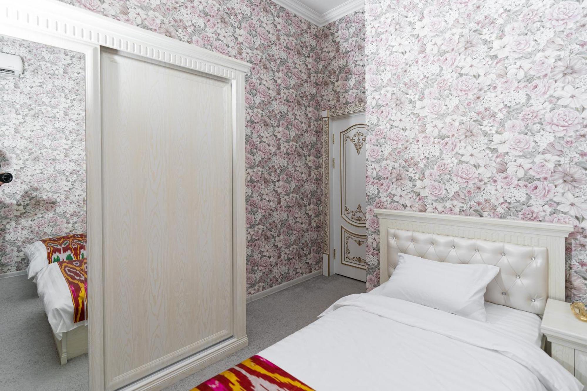 Crystal Guest House Самарканд Екстериор снимка