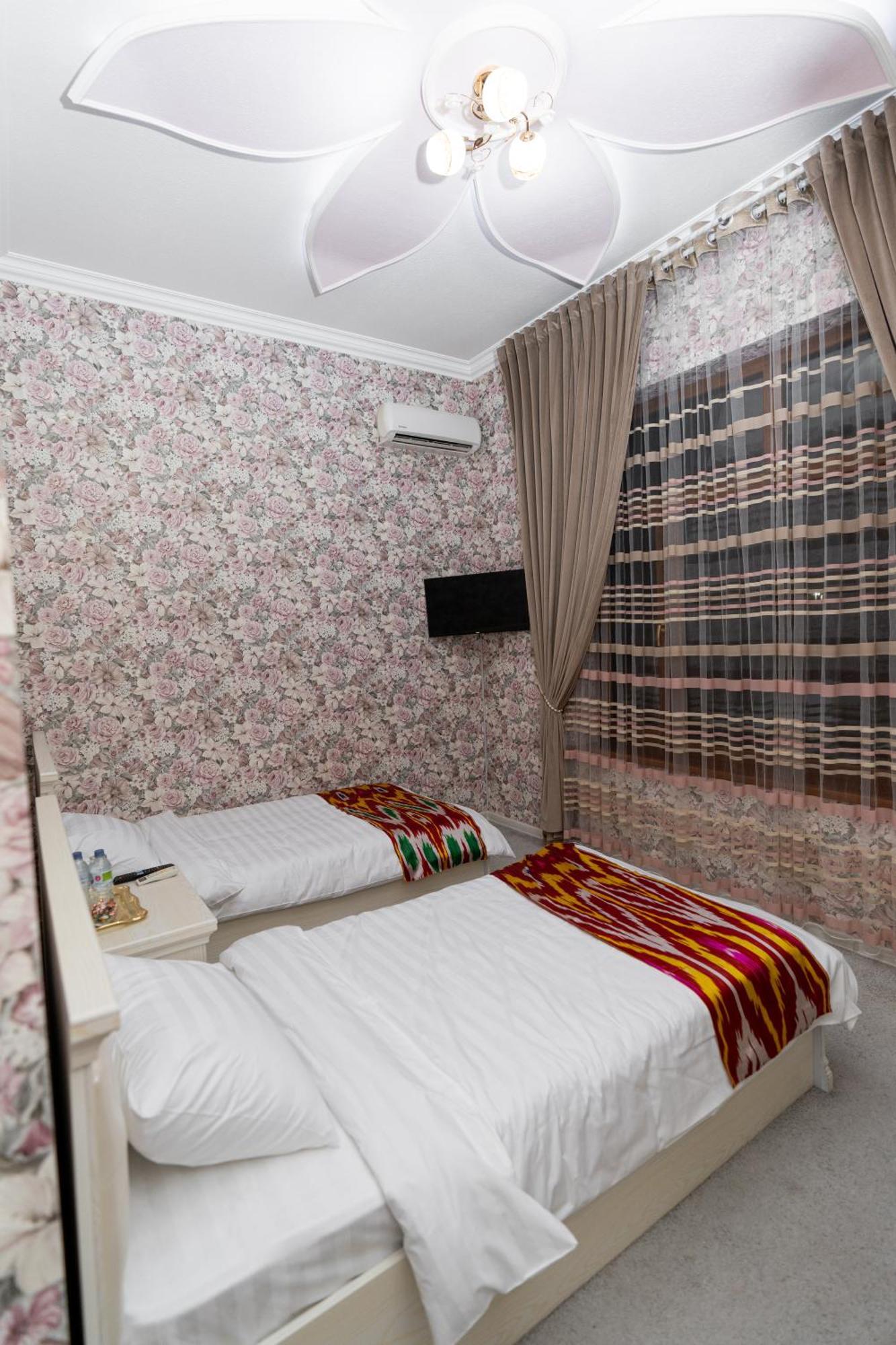Crystal Guest House Самарканд Екстериор снимка